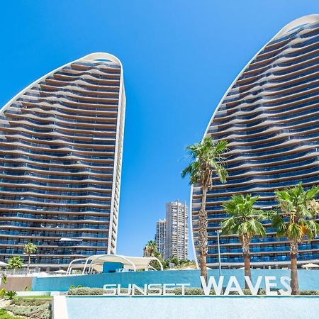 Sunset Waves Deluxe Apartments Poniente Beach Resort Benidorm Exteriör bild