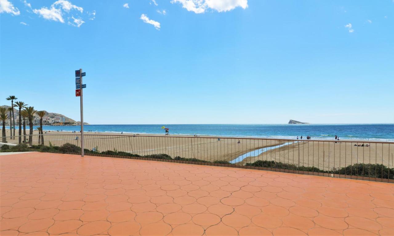 Sunset Waves Deluxe Apartments Poniente Beach Resort Benidorm Exteriör bild