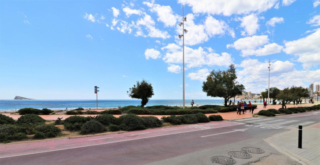 Sunset Waves Deluxe Apartments Poniente Beach Resort Benidorm Exteriör bild