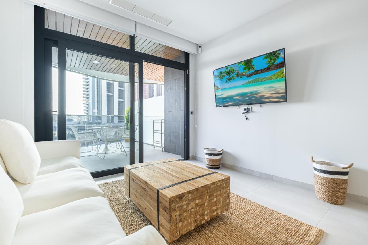 Sunset Waves Deluxe Apartments Poniente Beach Resort Benidorm Exteriör bild