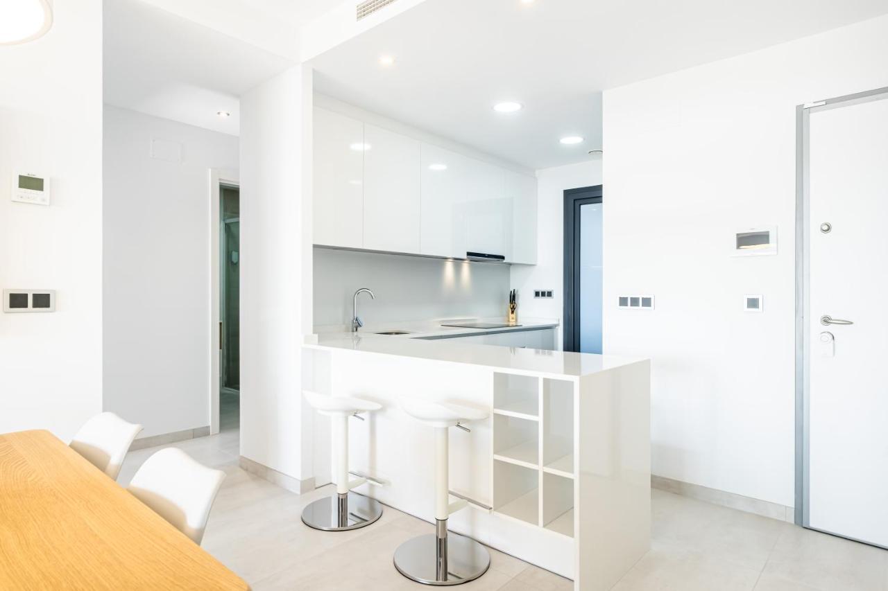 Sunset Waves Deluxe Apartments Poniente Beach Resort Benidorm Exteriör bild